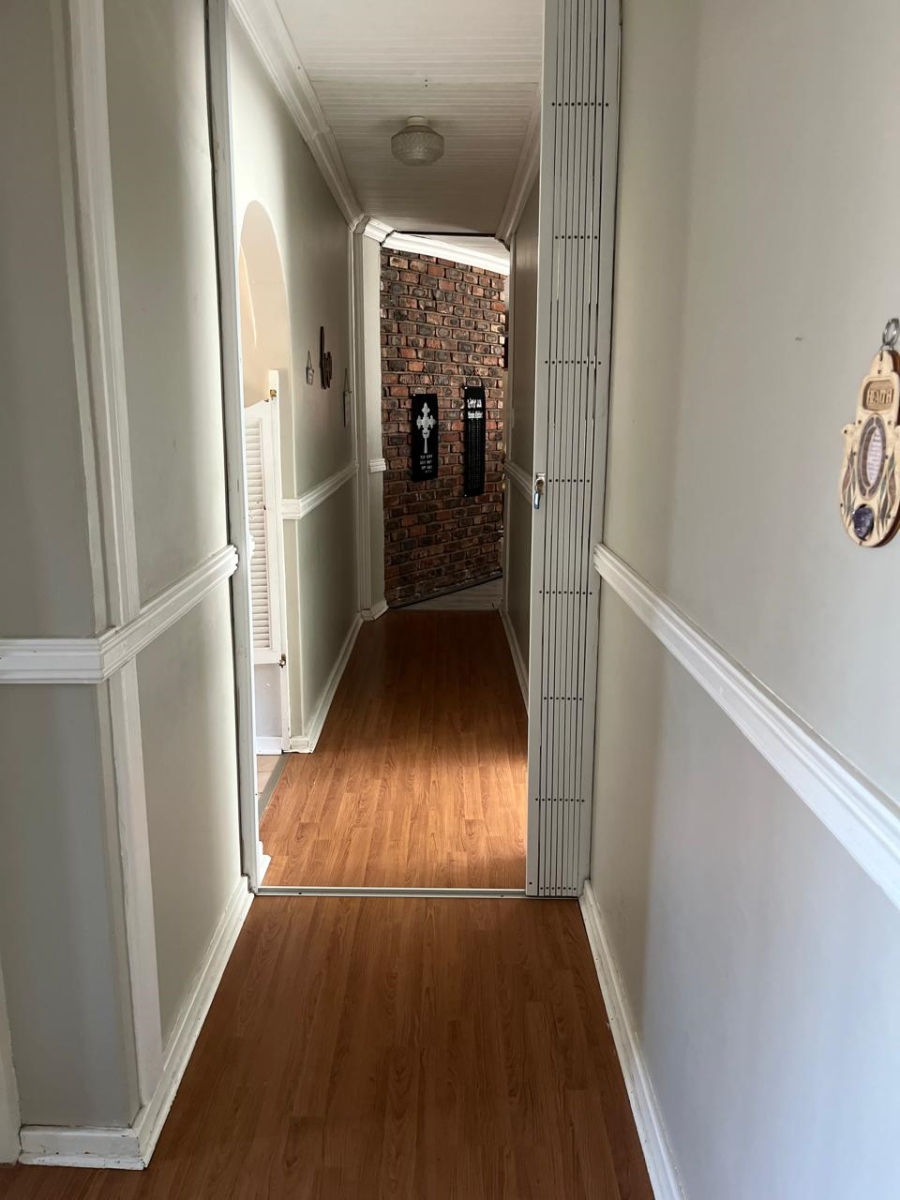 4 Bedroom Property for Sale in Riebeeckstad Free State